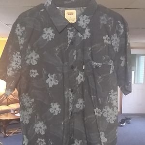 Levi's Short Sleeve Button down